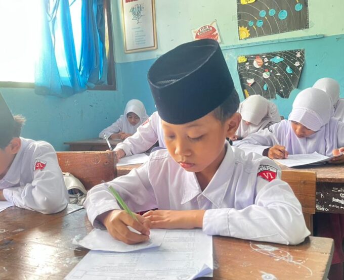 Try Out TKA MI An Nashriyah Berjalan Lancar, Siswa Siap Hadapi Ujian